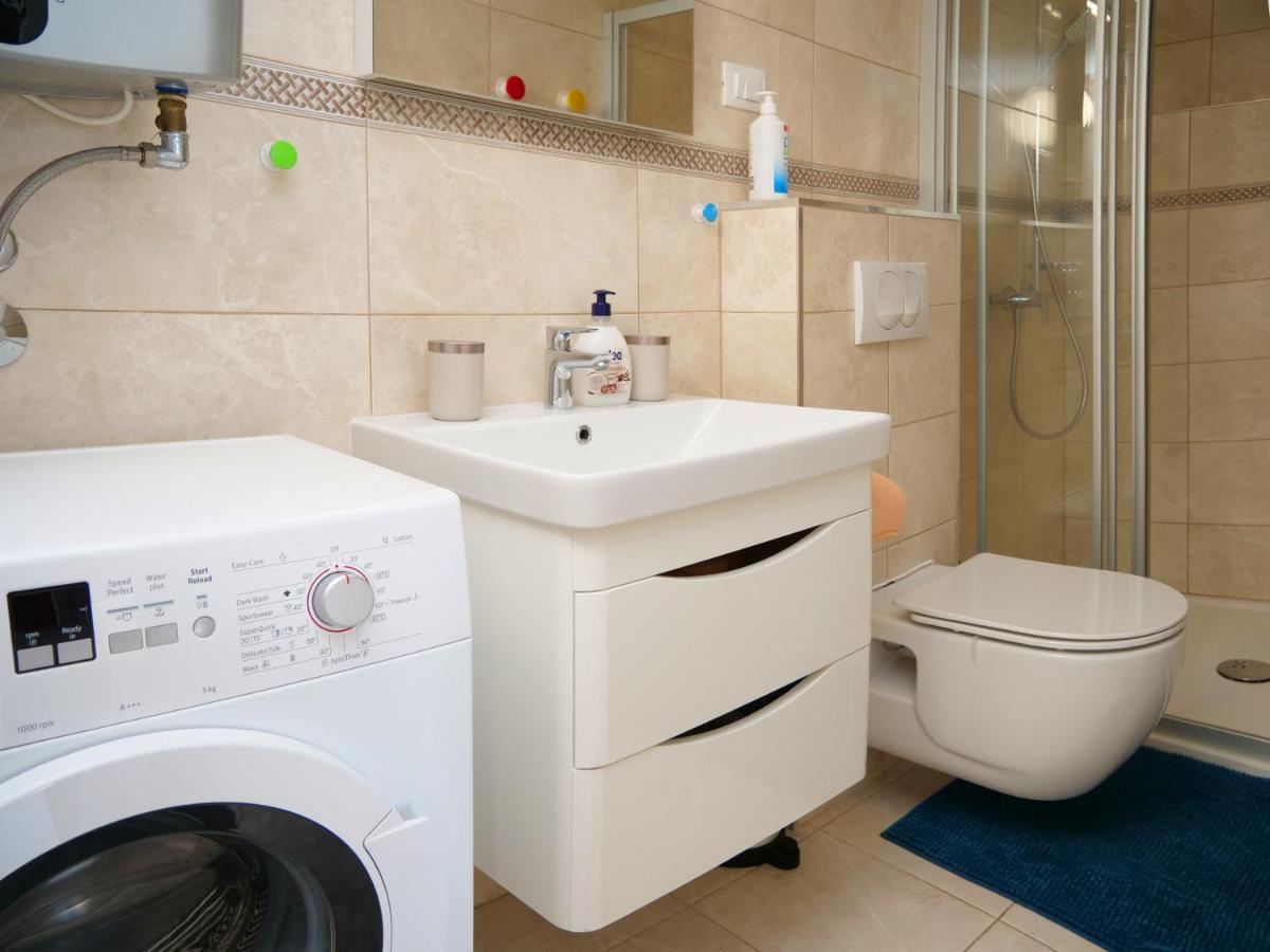 Apartmani Smilja Primosten Bagian luar foto