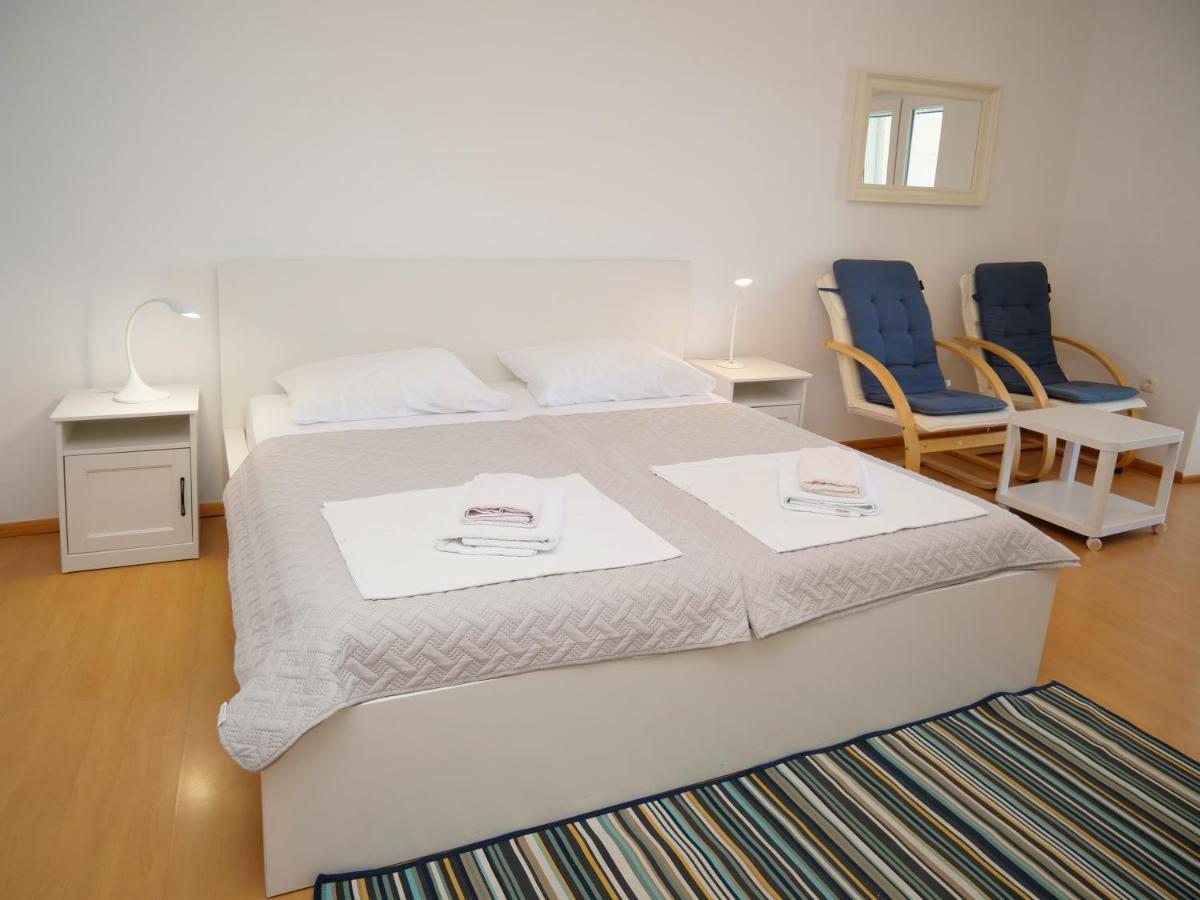 Apartmani Smilja Primosten Bagian luar foto