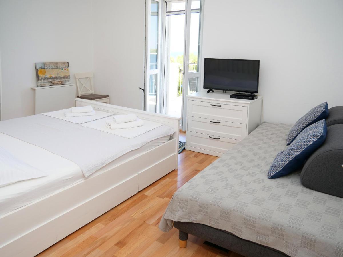 Apartmani Smilja Primosten Bagian luar foto